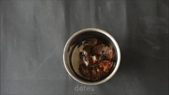 date paratha recipe step 1