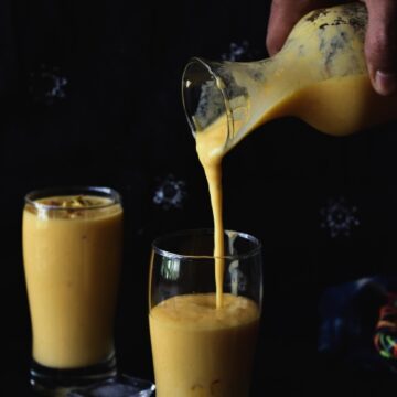 how to make mango lassi - piyascurrynation.com