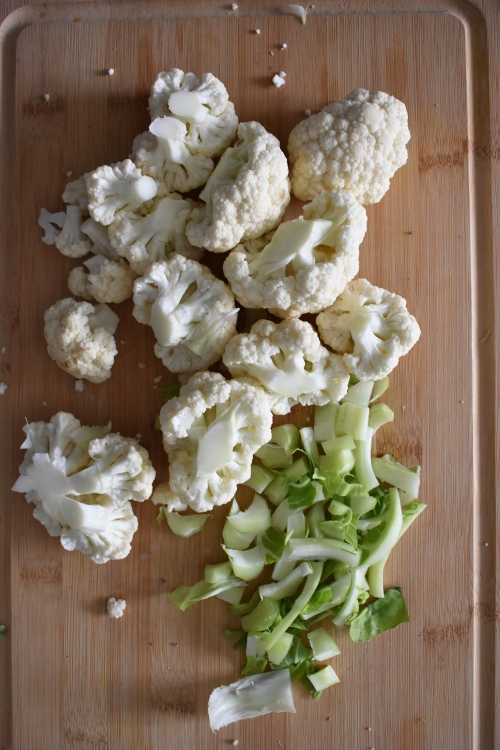 how to freeze cauliflower? priyascurrynation.com #recipes #priyascurrynation #basics