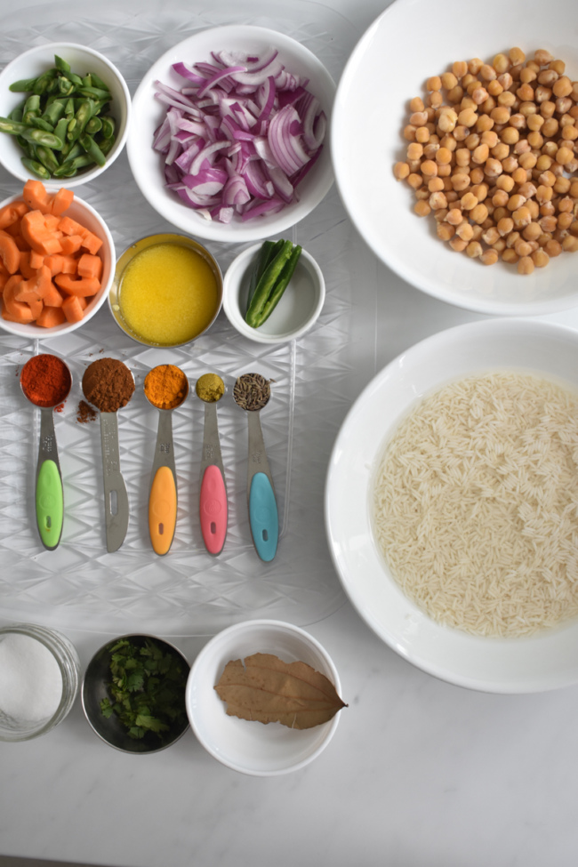 ingredients required to make chickpea pulao -priyascurrynation.com