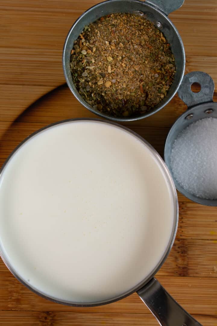 ingredients required to make herb butter