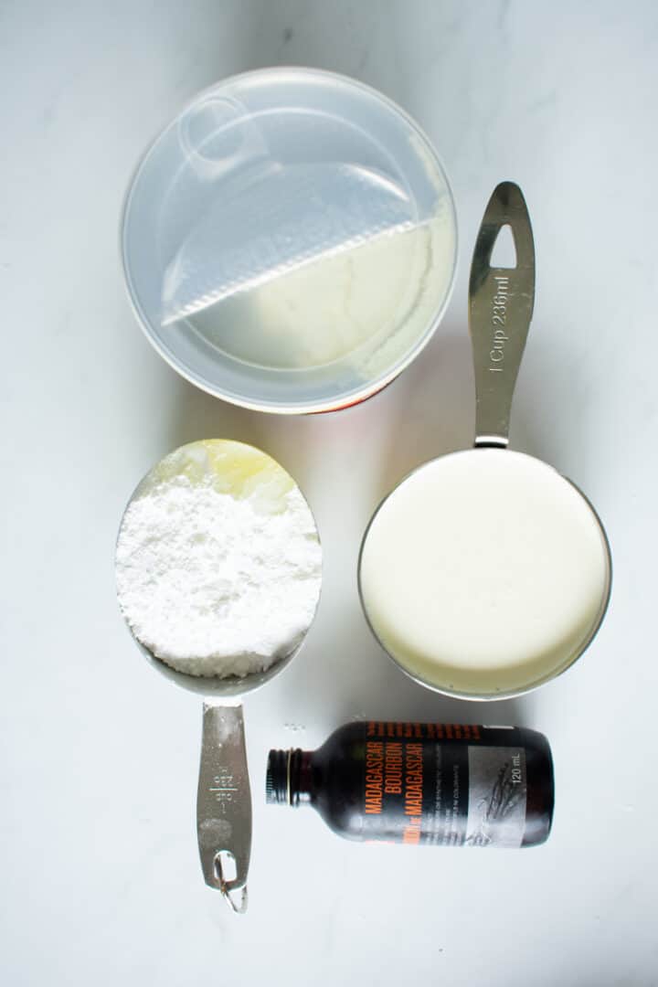 Ingredients required to make whipped cream frosting - priyascurrynation.com