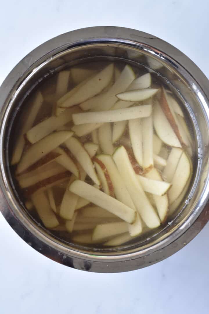 WAsh fries in ice cold water
